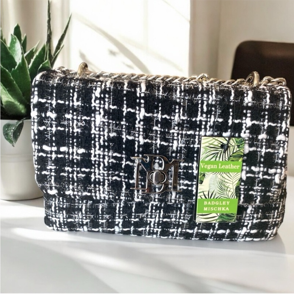 BADGLEY MISCHKA NWT Bouclé-Tweed Shoulder Bag